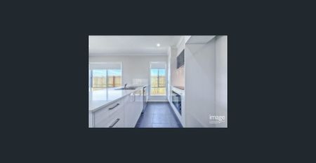 BEAUTIFUL HOME READY TO IMPRESS - Photo 3