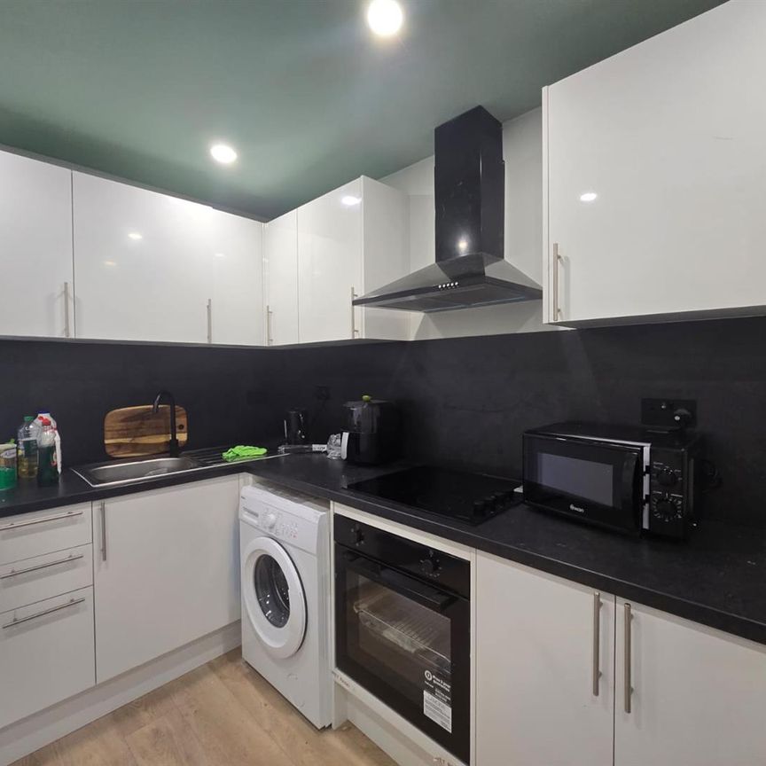 Knockhall Road, Greenhithe DA9, London - Photo 1