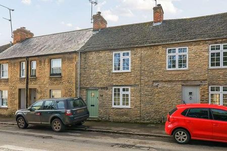 Coronation Street, Fairford, Gloucestershire, GL7 - Photo 2