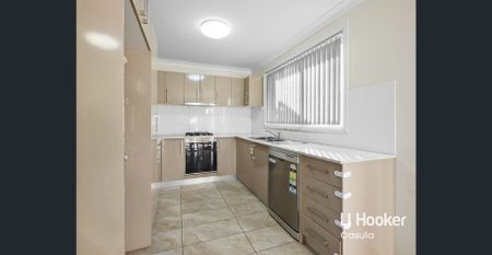 Modern Townhouse - Photo 5