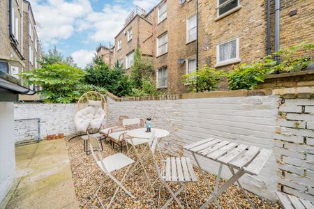 Castletown Road, W14, London - Photo 3