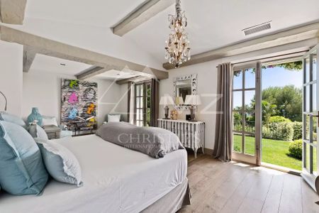 Proche Saint-Paul de Vence - Magnifique villa entièrement rénovée - Photo 5