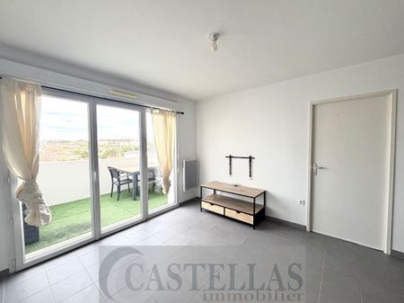 Location Appartement 2 pièces 38m² MARSEILLE 10ème - Photo 2