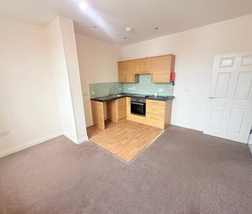 Sherborne Road, Yeovil, Somerset - Photo 4