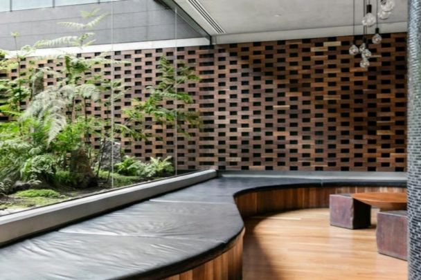 Sleek Urban Living in the Heart of Prahran's Vibrant Lifestyle Hub - Photo 1