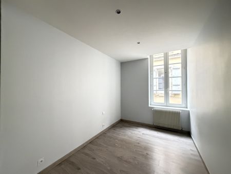 Location Appartement 3 pièces 55m² AGEN 47000 - Photo 3