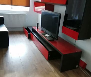 Garsoniera de inchiriat zona Complexului Studentesc cu central proprie - Photo 1