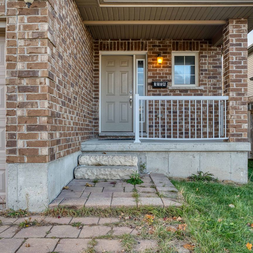 For Lease - 1114 Oakcrossing Road, London North, Ontario - Photo 1