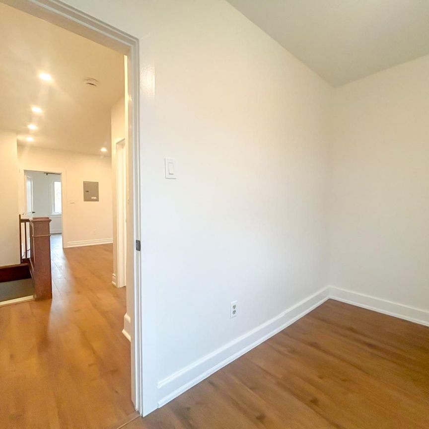 For Lease - 278 McRoberts Avenue, Toronto, Ontario - Photo 1