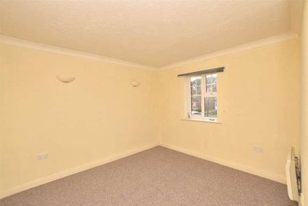 Arthurs Close, Emersons Green, Bristol, Gloucestershire, BS16 - Photo 2