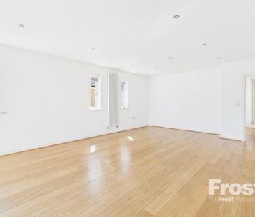 Century Studios, Station Road, Beaconsfield, Buckinghamshire,HP9 - Photo 4