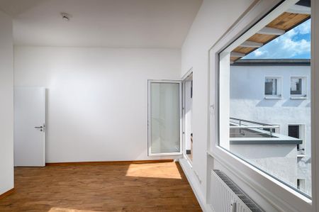 Direkt vom Eigentümer: attraktive, moderne Wohnung mit Balkon in bester Lage! - Photo 3