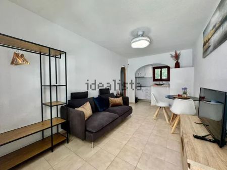 Alquiler de piso en Urbanización Lago Jardín, 2 - Foto 3