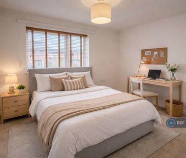 1 bedroom in a house share to rent - Photo 2