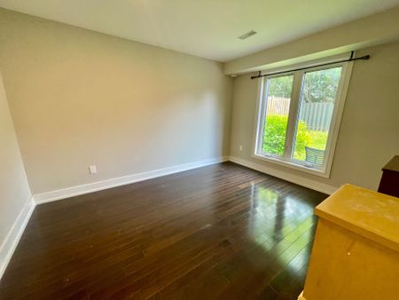 For Lease - 55 Batson Drive Unit# Rear, Aurora, Ontario - Photo 3