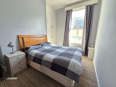 1 bedroom in a house share to rent - Photo 3