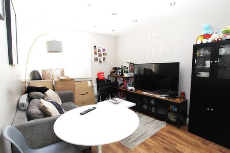 Brunswick Court, Leeds City Centre, LS2 7SA - Photo 4