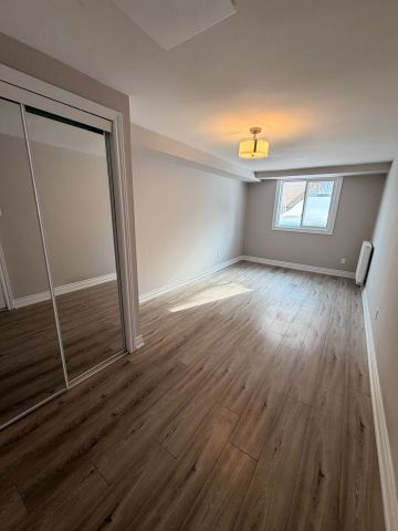 For Lease - 451 Leslie Street, Toronto, Ontario - Photo 2