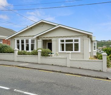 Fully furnished 3 bedroom unit close to town - Photo 1