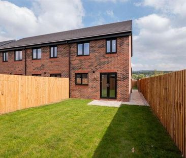 Barton Quarter, Horwich, BL6 - Photo 2