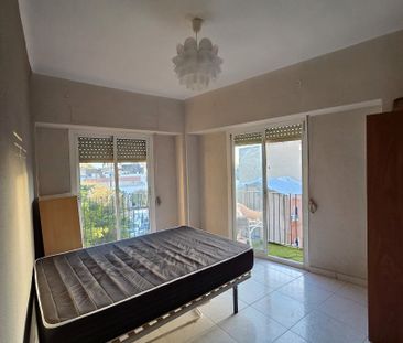 Piso de alquiler en Carrer de San Carlos, Carolinas Bajas - Photo 3