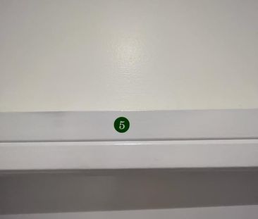 Room in a Shared Flat, Brook Walk, N2 - Photo 2