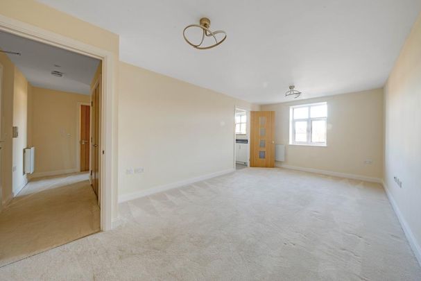 1 bedroom retirement property to rent - Photo 1