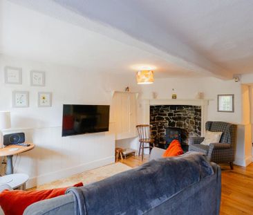 2 bedroom terraced house to rent - Photo 2