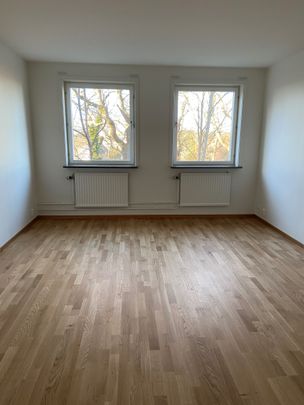 Tingsvägen 17 A - Foto 1