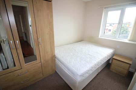 2 bedroom apartment to rent - Photo 4