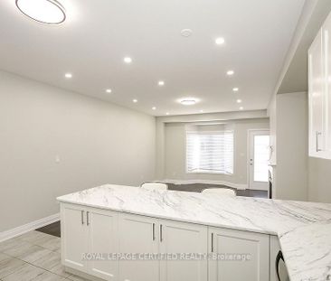 For Lease - 32 Dalbeattie Drive, Brampton, Ontario - Photo 6