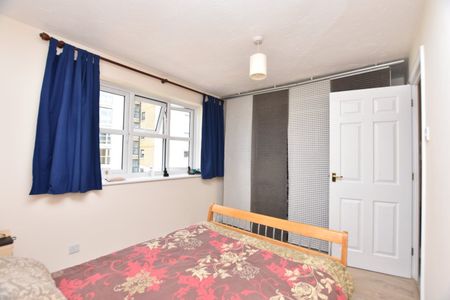 Glaisher Street, London, SE8 - Photo 4