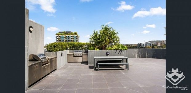 305/10 Buchanan Street West End (1B1B1C, NEXT TO WEST END MARKET AND BRISBANE RIVER) - Photo 1