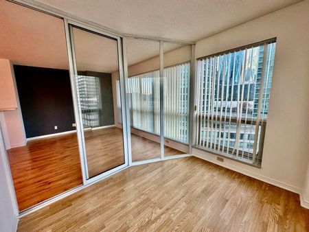 For Lease - 10 Yonge Street Unit# 907, Toronto, Ontario - Photo 2