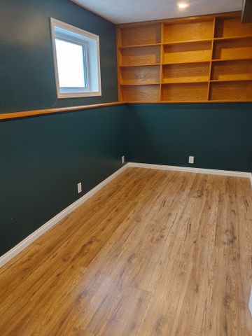 2819 Mcdonald St, Regina - Photo 2