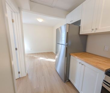 All Inclusive 1 Bed + Den Unit In Welland! - Photo 6