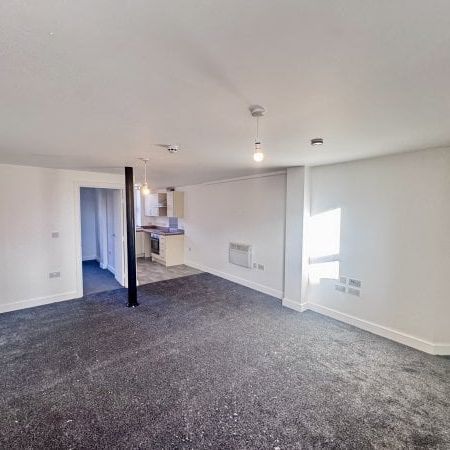 Studio House, Nottingham, NG7 - Photo 1