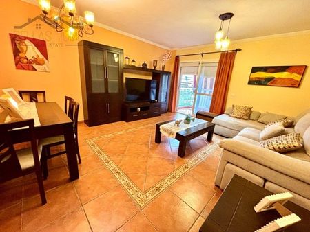 Alquiler de piso en Calle Alejo Carpentier - Photo 5