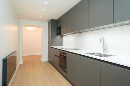 Spacious one bedroom apartment in a desirable location close to Montagu Square. - Photo 4