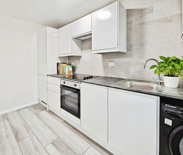 1 bedroom ground floor maisonette to rent - Photo 4