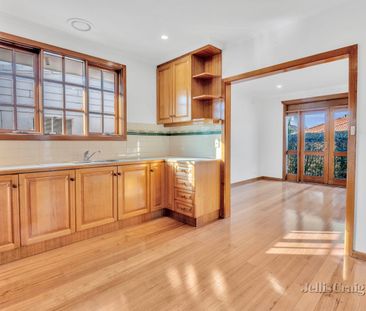 7 College Street, Williamstown - Photo 3