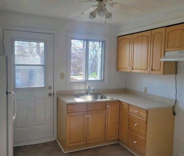 Spacious 4 1/2 appartement in Chomedey Laval - Photo 2
