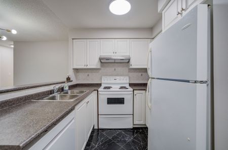 For Lease - 7 Lorraine Drive Unit# 2315, Toronto, Ontario - Photo 3