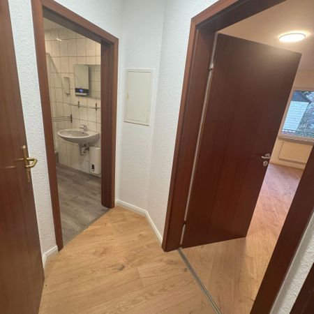 56746 Spessart:Helle, gemütliche Wohnung mit 2 Zimmern, Küche inkl. Einbauküche, Bad und Balkon in Spessart - Photo 4