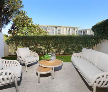 Luxury Living in the Heart of Royal Pines - Photo 4