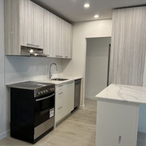 Gary Manor - Photo 2