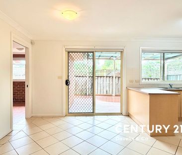 Freshly Painted - Three Bedroom Townhouse! - Photo 6