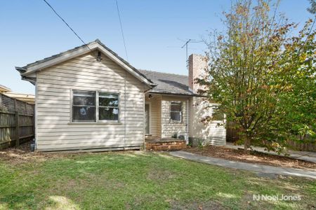 24 Kendall Street, RINGWOOD - Photo 2