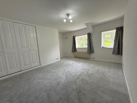 2 bedroom terraced house to rent - Photo 3