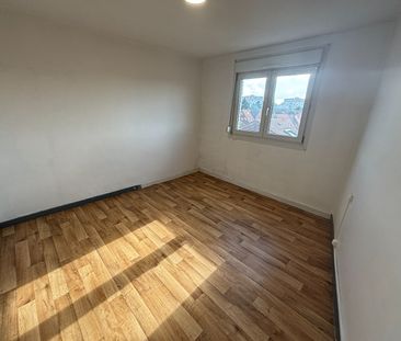 Location Appartement 2 pièces 62m² LOOS 59120 - Photo 5